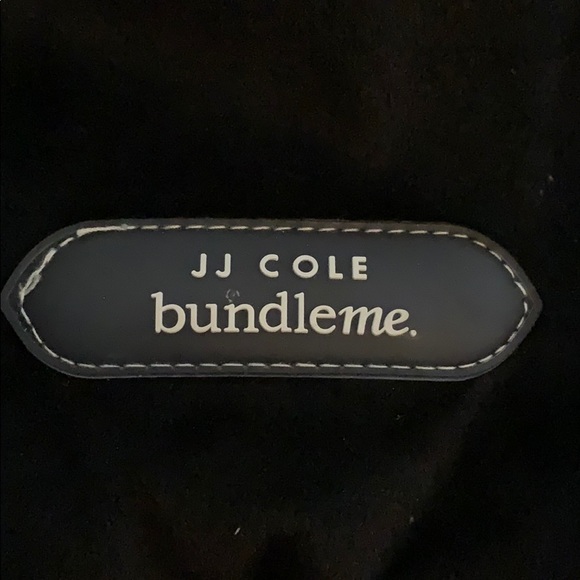 NWOT JJ COLE Bundle Me in-car-seat blanket. - Picture 3 of 5